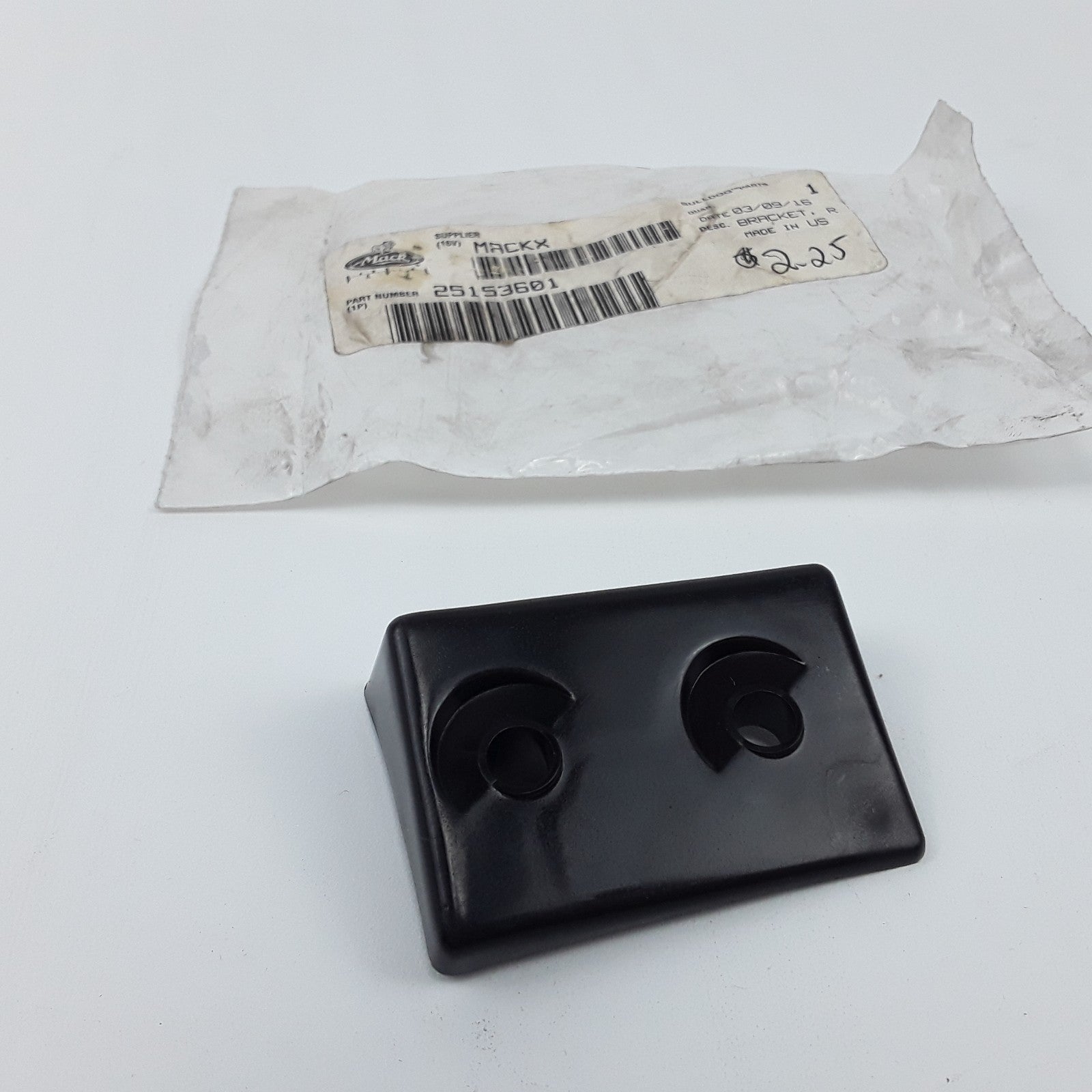 Mack 25153601 Right Hand Hood Latch Bracket For Mack CH CL CV Models