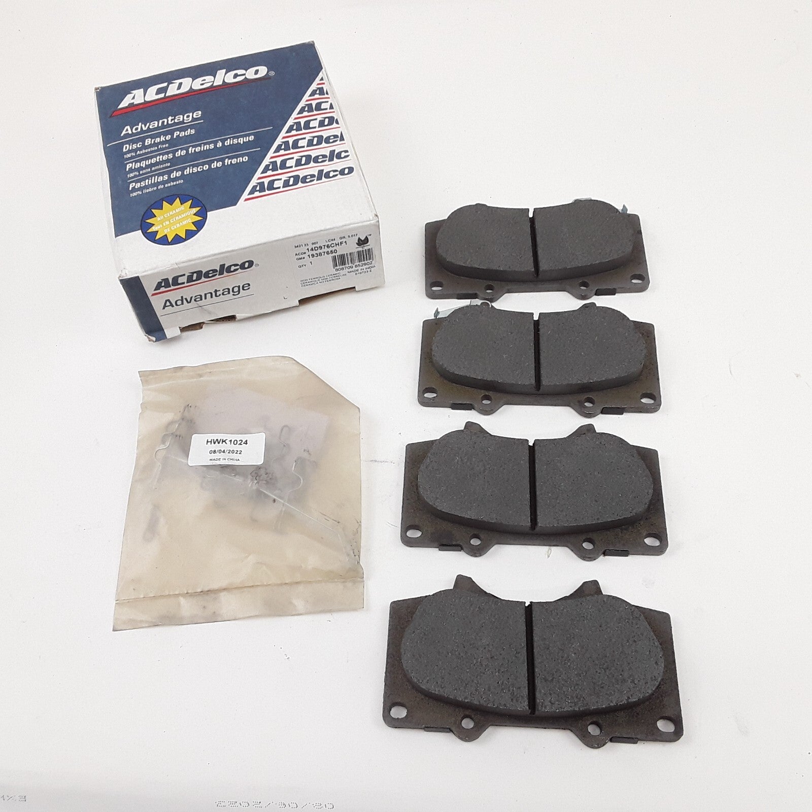 Front Disc Brake Pad Set Fits Lexus GX470 GX460 Toyota Tacoma Tundra 2000-2023
