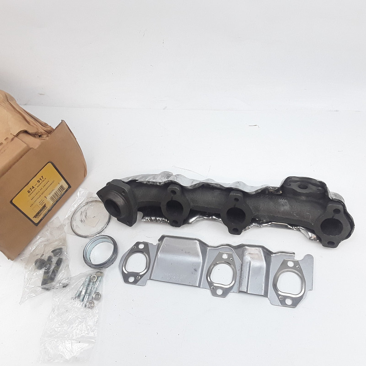 Front Exhaust Manifold Fits Chevrolet Equinox Pontiac Torrent (2005 2006-2009)