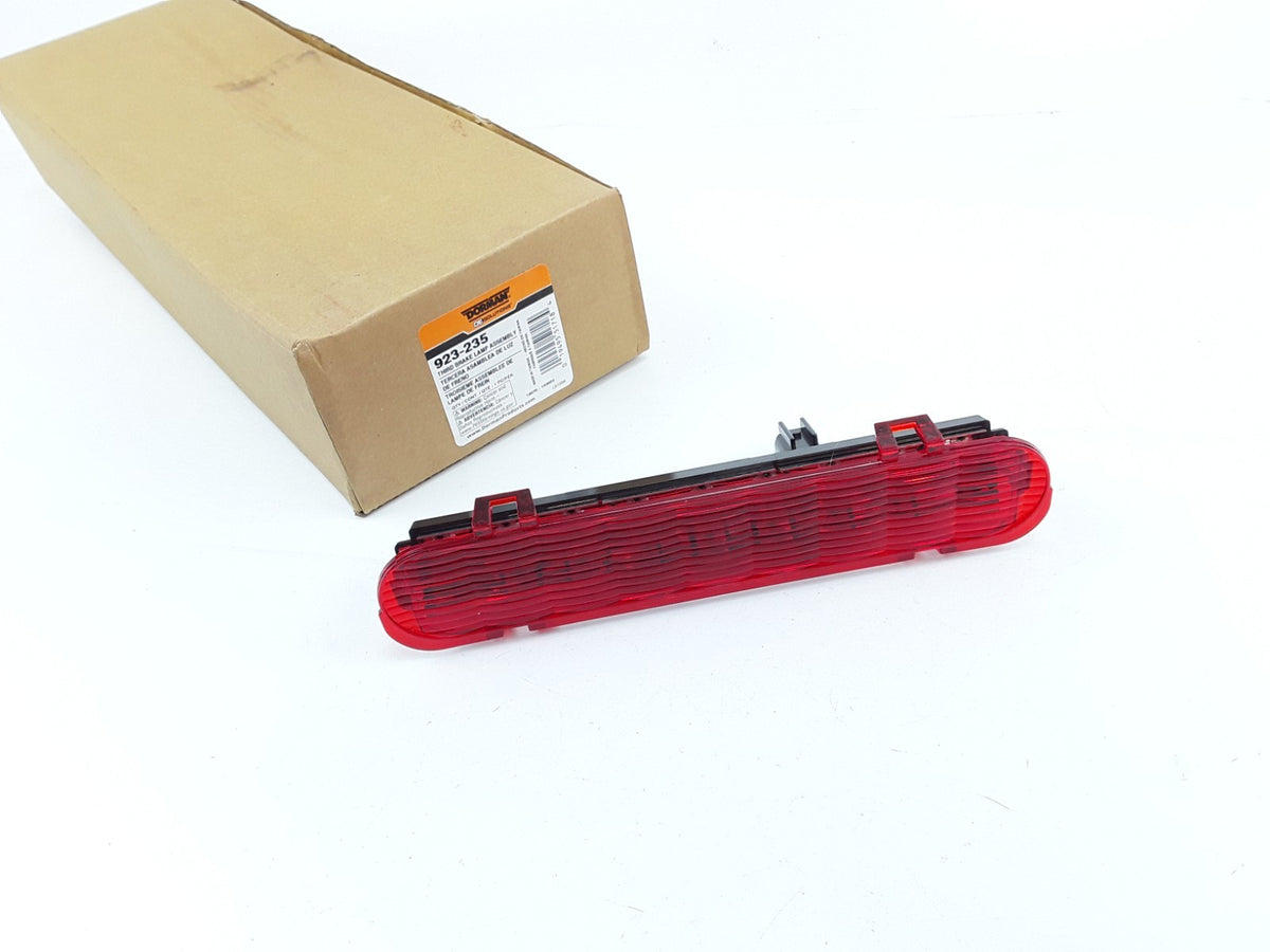 Third Brake Light Assembly Fits Mercury Monterey Ford Freestar (2004 2005-2007)