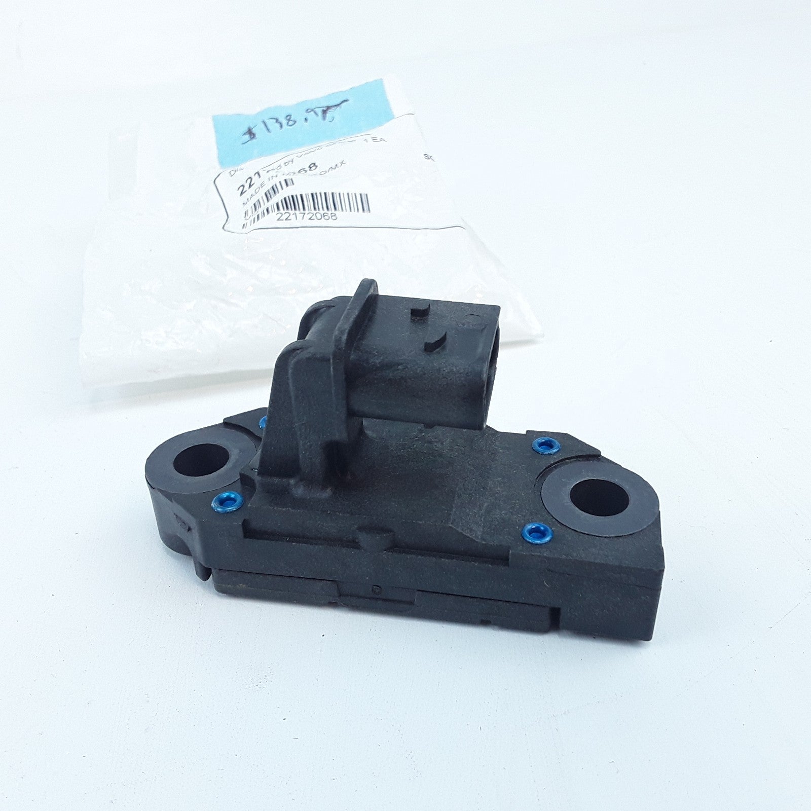 Genuine OEM Volvo 22172068 Power Steering Pressure Sensor For Volvo Mack Trucks