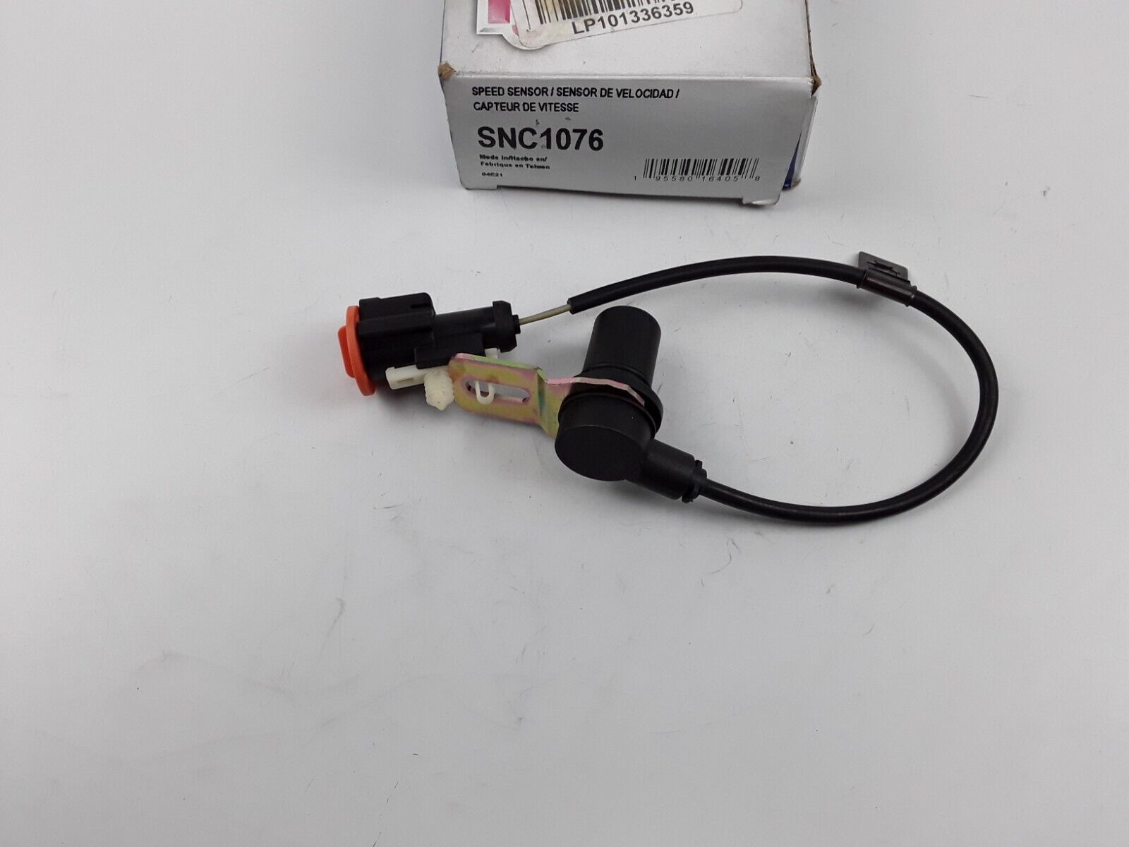 Automatic Transmission Speed Sensor for Ford Taurus, Windstar, Mercury Sable - HotCarParts