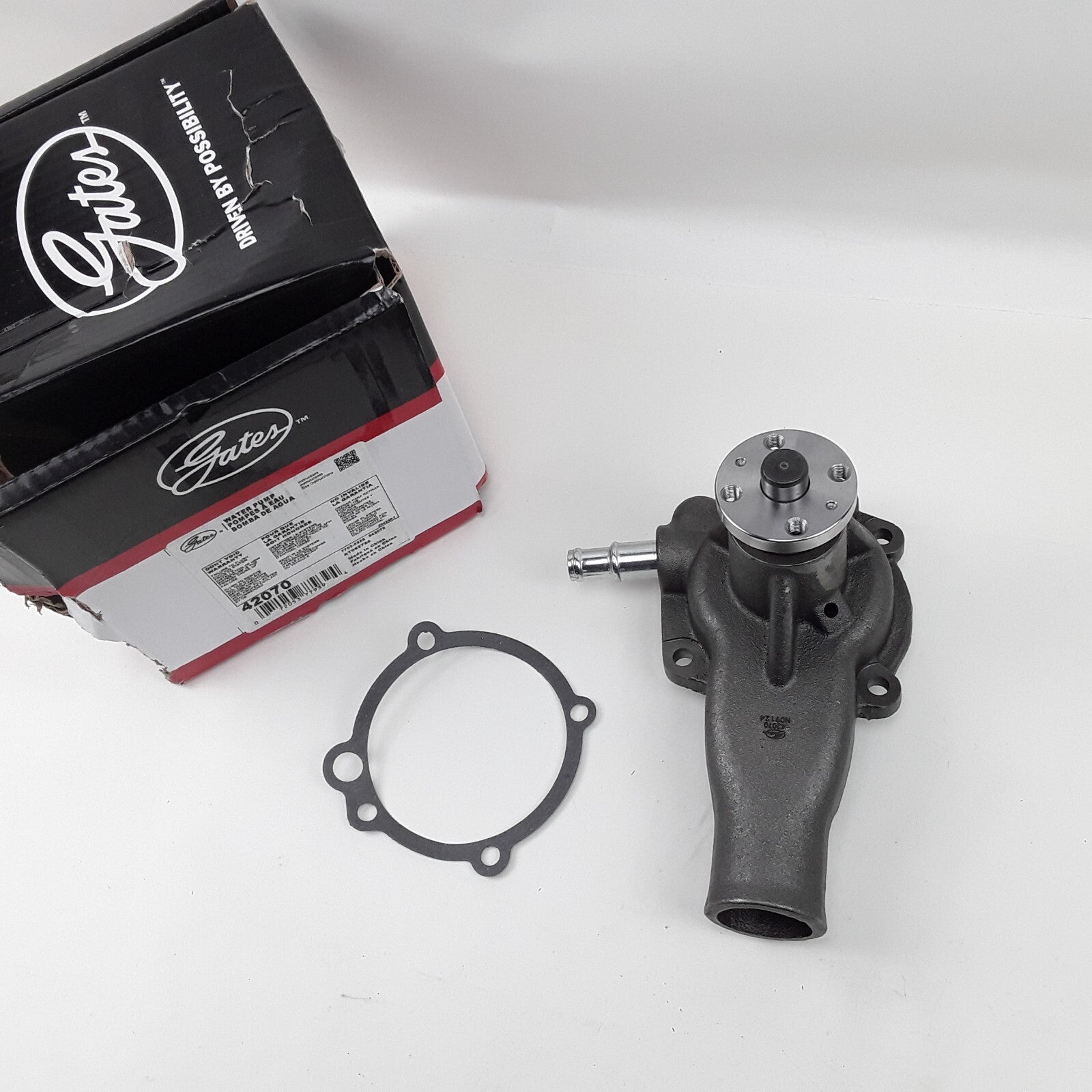 Engine Water Pump Fits Ford E-100 Econoline 1980 1982 E-150 Econoline 1976-79 81