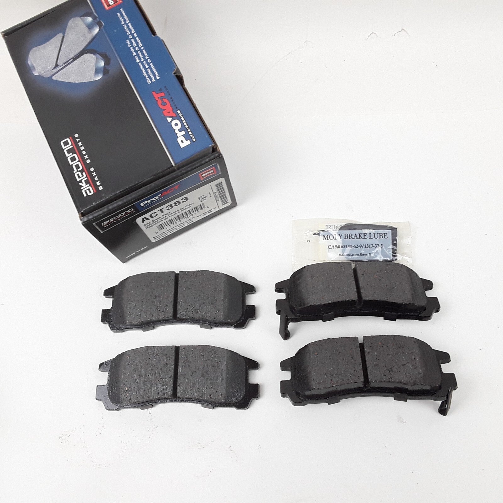 Rear Disc Brake Pad Set Fits Chrysler Sebring 1995-2005,Dodge Stratus 2001-2005