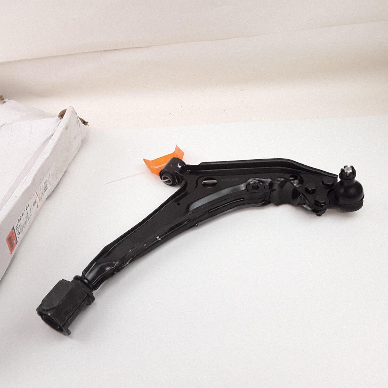 Suspension Control Arm Right Lower Fits Mercury Villager, Nissan Quest 1993-1998