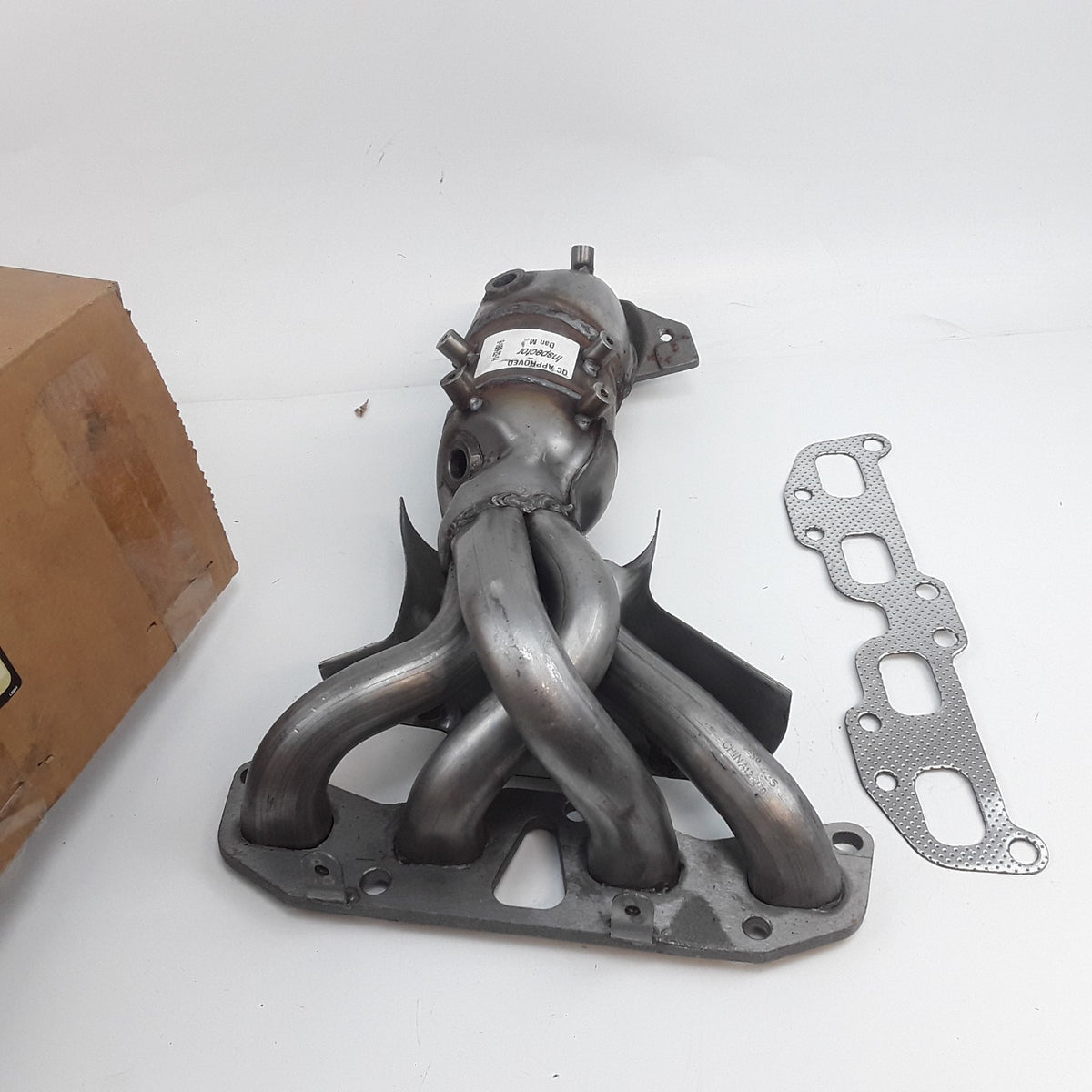 Dorman 674-959 Exhaust Manifold Converter Fits Nissan Sentra Altima (2005-2006)