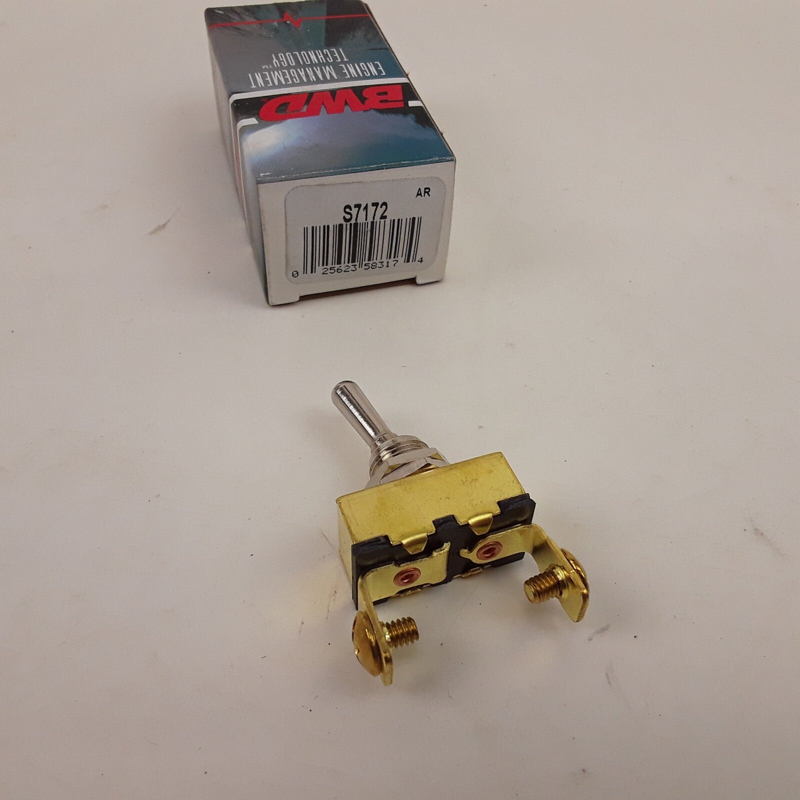BWD S7172 Car Truck On/Off Toggle Switch 1/4 Volts 12/6 Amp 35A Robust Design