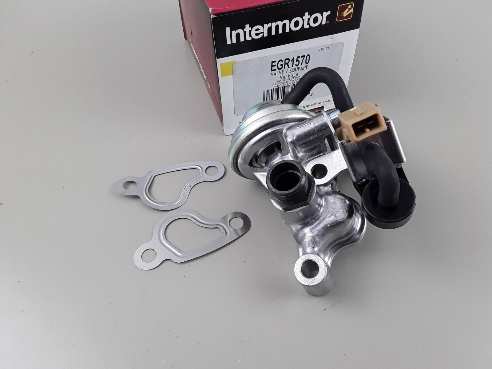 Exhaust Gas Recirculation (EGR) Valve Fits Mercedes-Benz, Chrysler Crossfire - HotCarParts