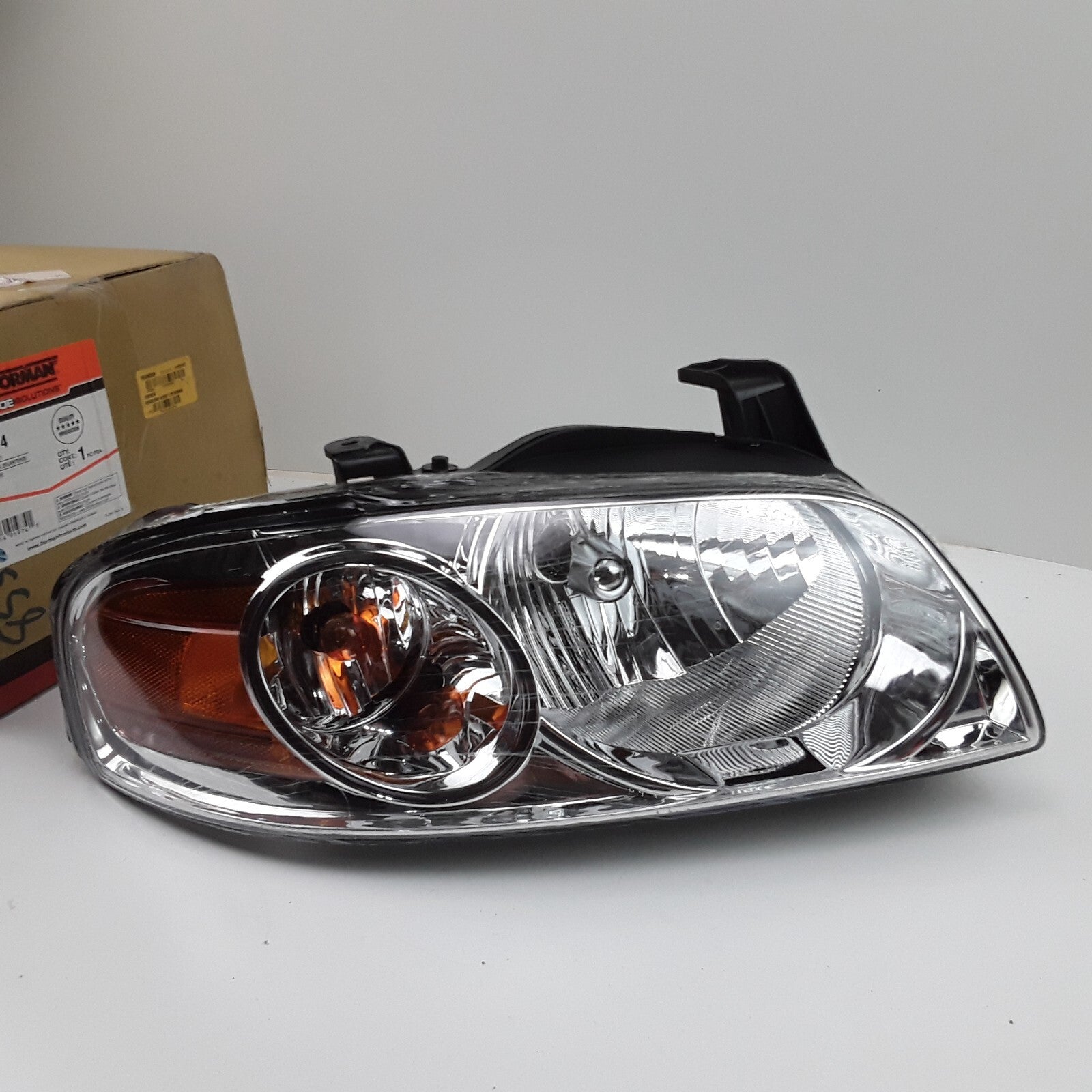 Dorman 1591974 Right Headlight Assembly Fits Nissan Sentra (2004 2005 2006)
