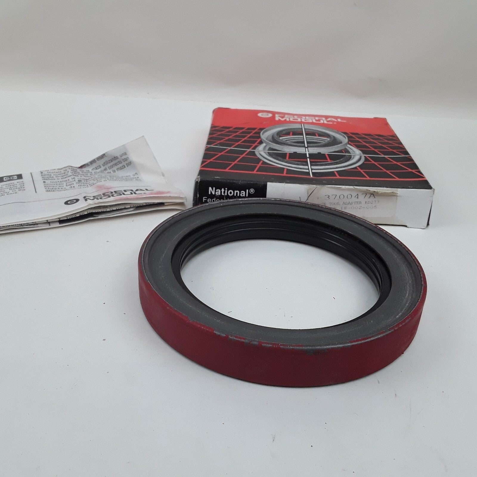 Bearing Wheel Seal Fits Ford F-250 1985-1998 F-700 1982-97 F-600 1982 1984 1988