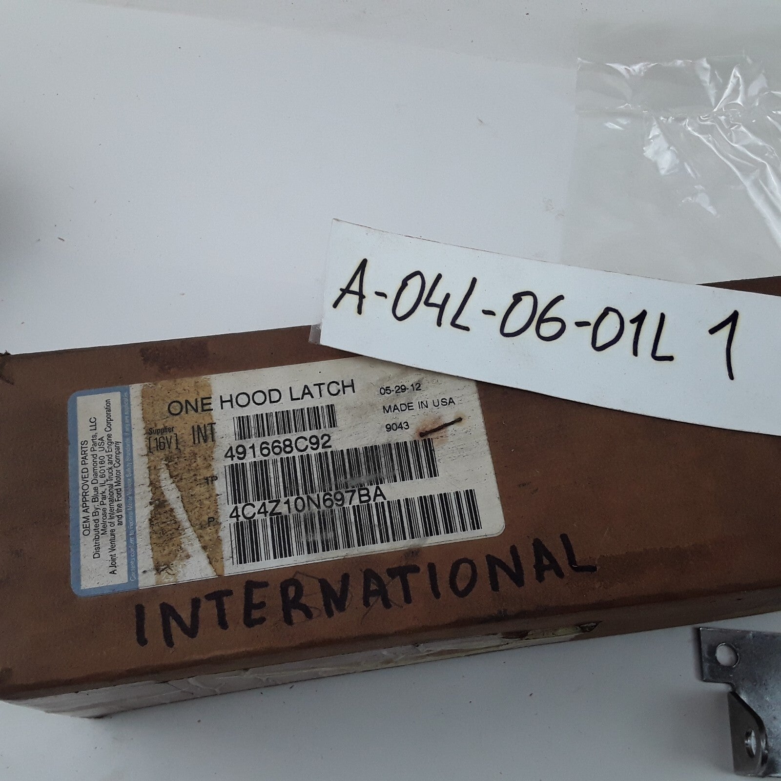 International 491668C92 One Hood Latch Kit Assembly Heavy Duty