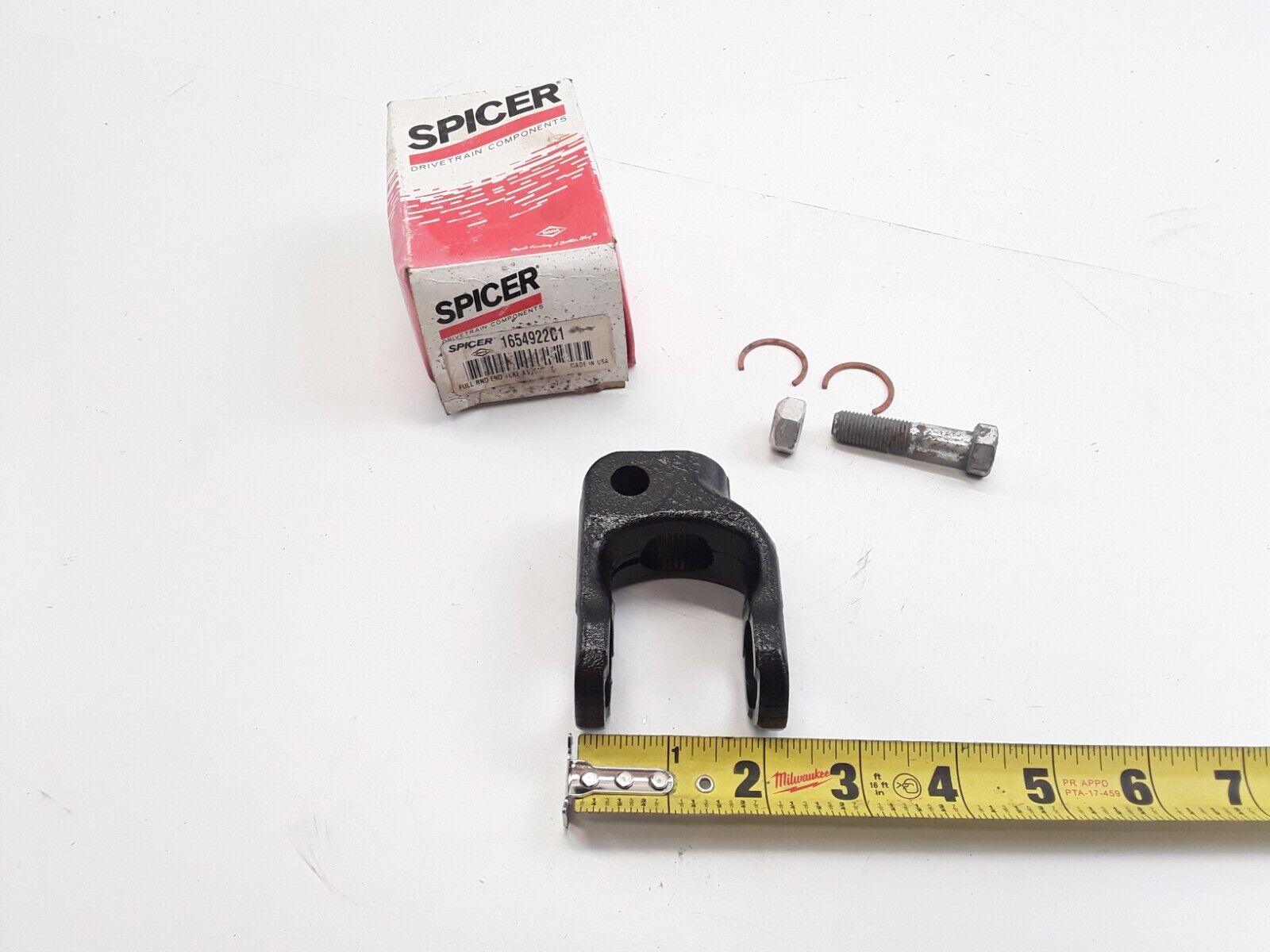 10-4-1061SX INTERNATIONAL 1654922C1 STEERING 1706729 YOKE, STEERING DRIVE SHAFT - HotCarParts