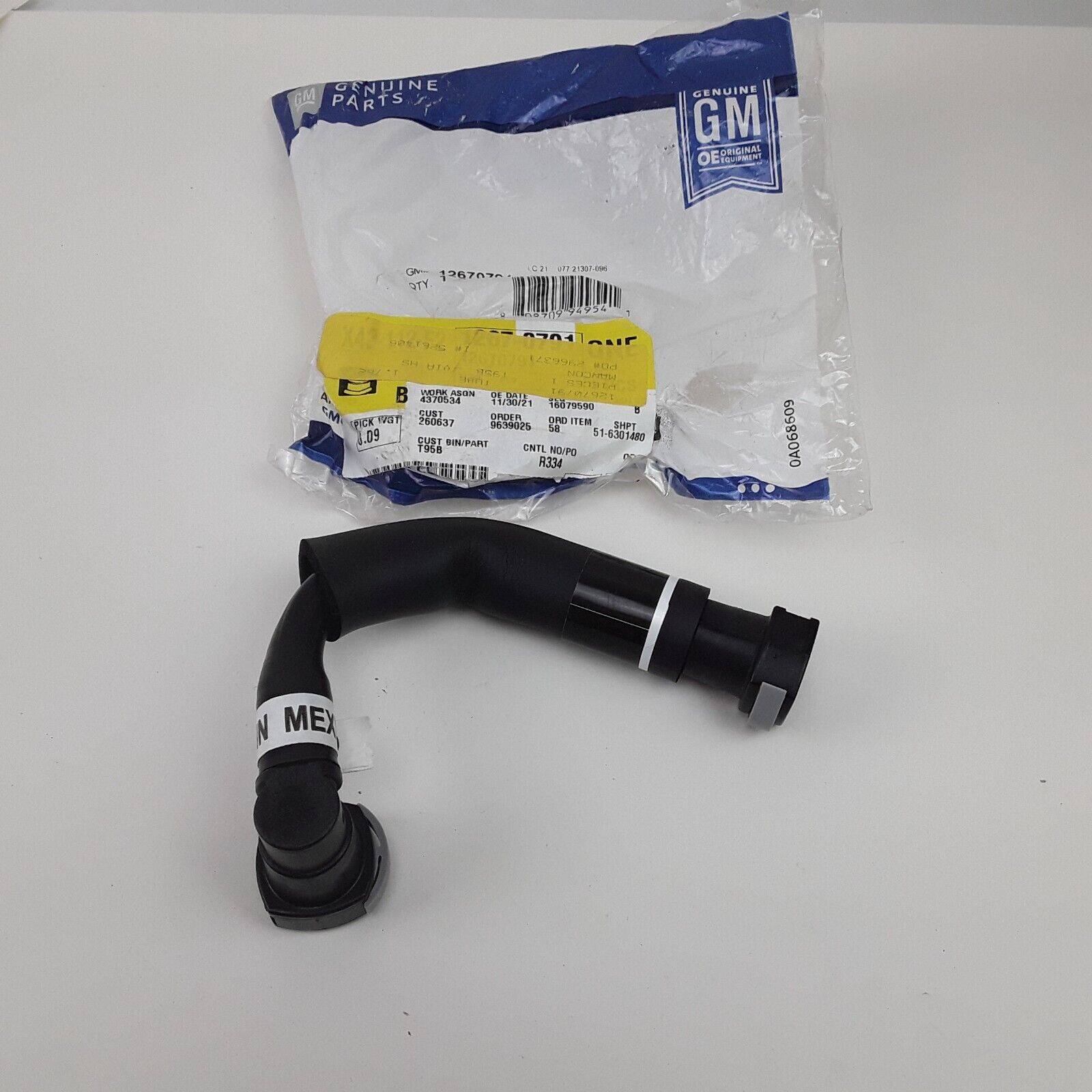 GM PCV Valve Hose 12670791 for Cadillac, Chevrolet, GMC Models 2014-2020