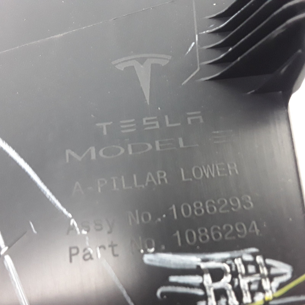 Model 3 2017-2023 RH Front Lower A-Pillar Trim Panel 1086293-00-M OEM