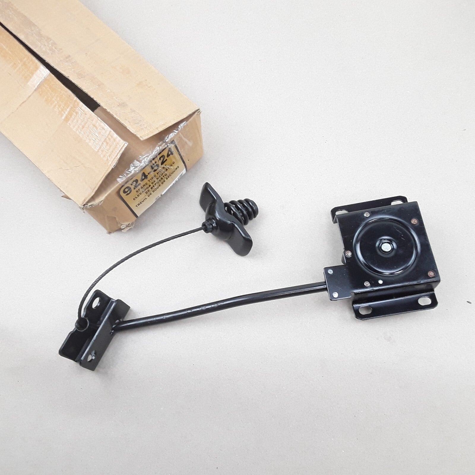 Dorman 924-524 Spare Tire Hoist Assembly Fits Toyota Sienna 1998 1999 2000-2003