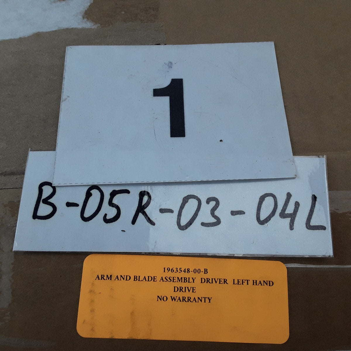 1963548-00-B Driver LHD Wiper Arm Blade For Tesla Model Y 2025 Genuine OEM New