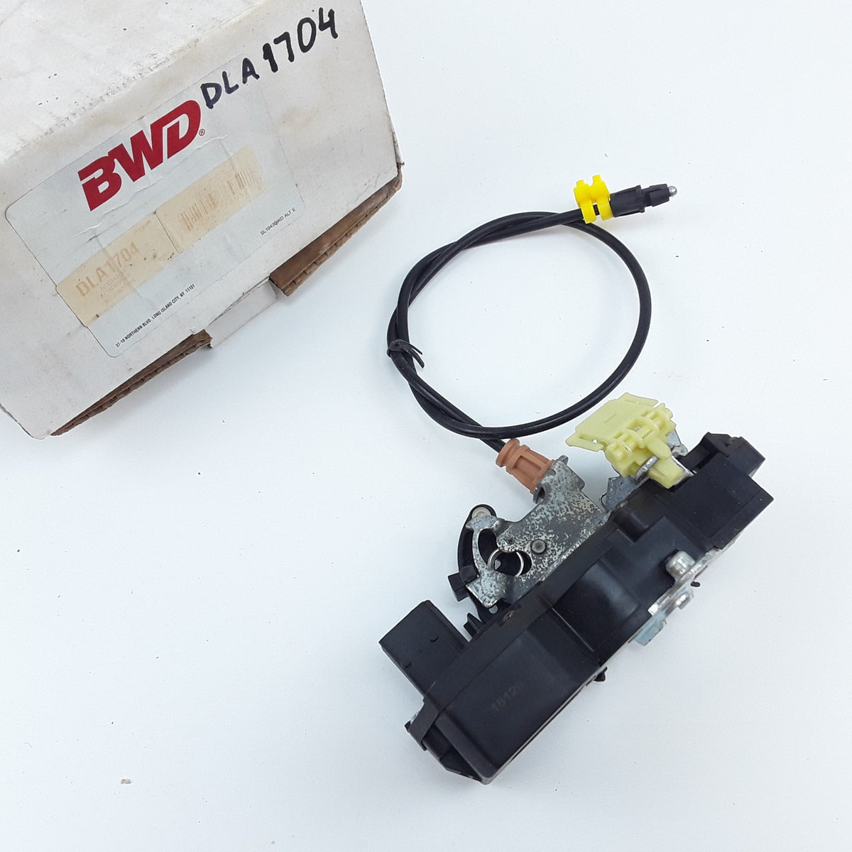 Rear Right Door Lock Actuator Fits Saturn Aura Chevrolet Malibu (2008 2009-2012)