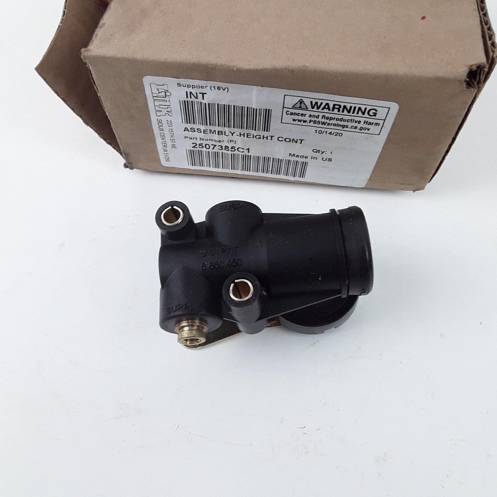 International Suspension Ride Height Control Valve Fits MACK CXN612 CXN613 2006