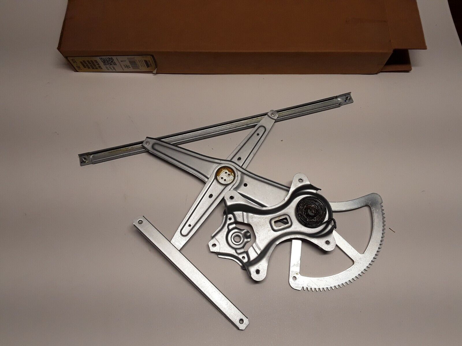 Window Regulator Front Right Dorman 740-325 for Lexus RX330,RX350,RX400h,ES300 - HotCarParts