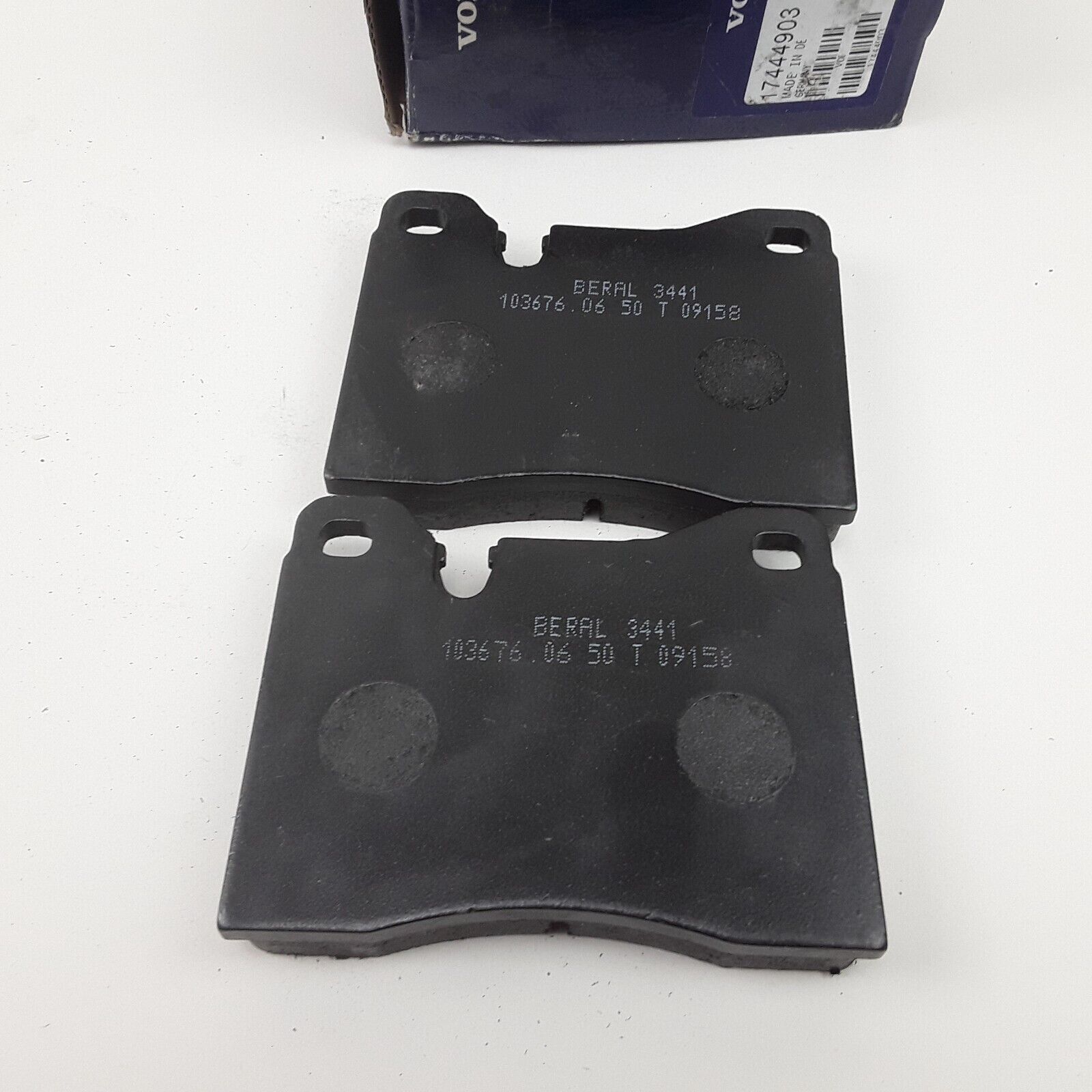 OEM Volvo 17444903 Brake Pad Lining Pair Fits Volvo L20H L25H L28F Wheel Loader