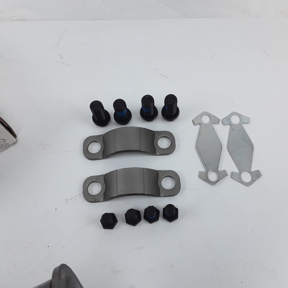DriveWorks DW230-0676 Universal Joint Fits Freightliner International Mack Volvo