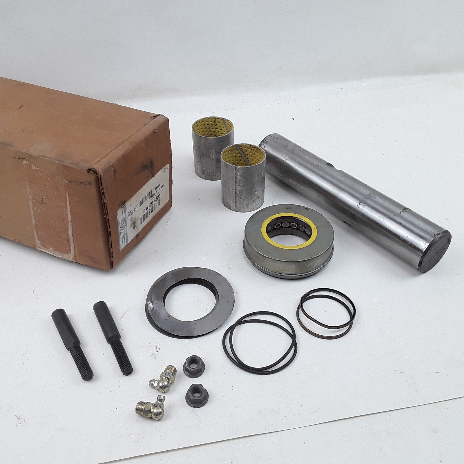 1 King Pin Set FAK5455 Fits International CE200 2006 11-TON 7-TON 2004 4200 2006