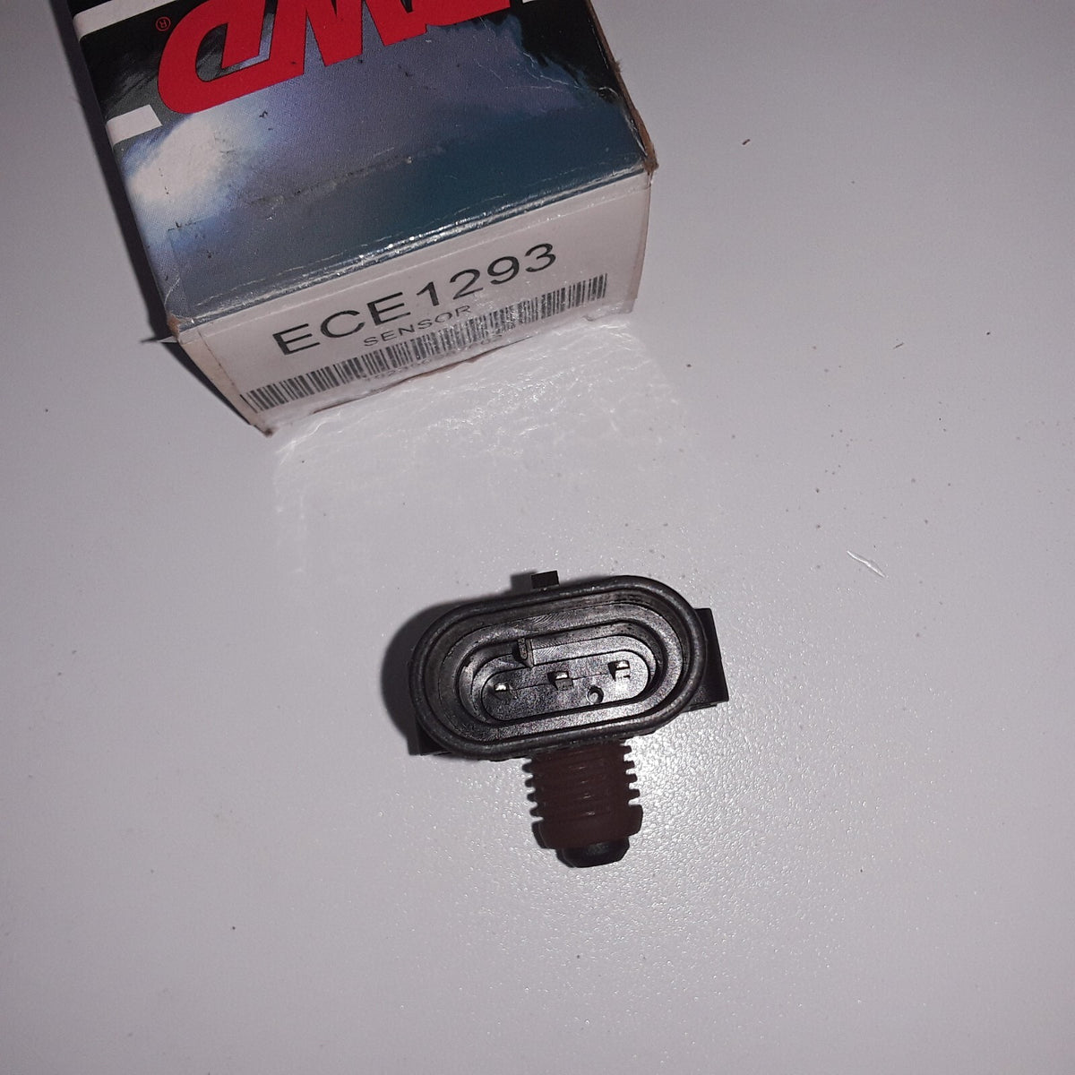 Pressure Sensor Fits Chevrolet Silverado 3500 GMC Sierra 3500 (2001, 2004-2007)