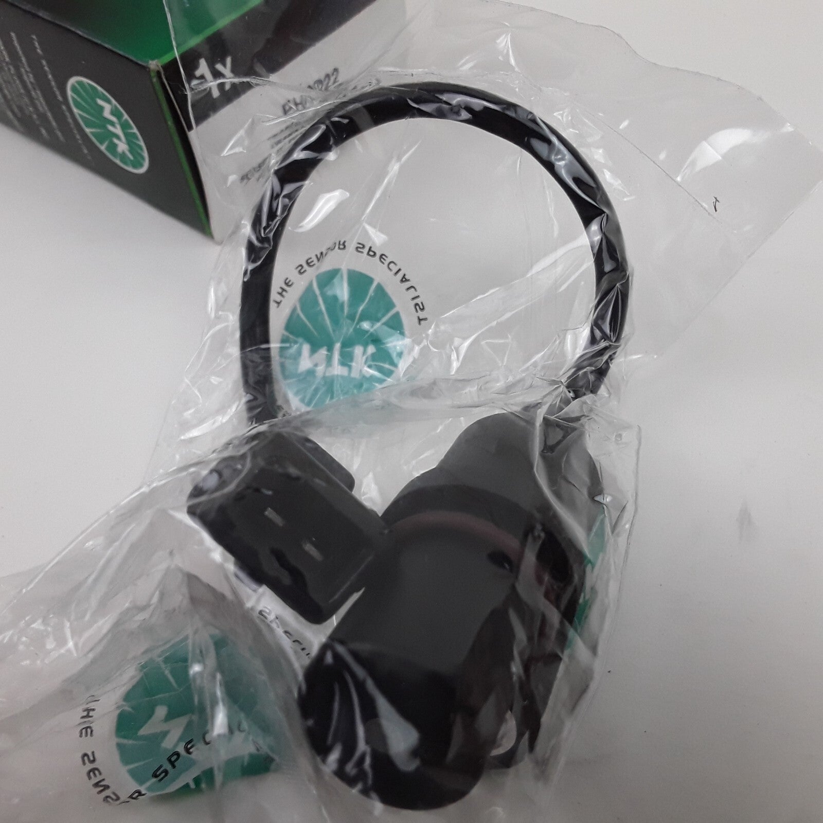 NTK EH0222 - Engine Crank. Position Sensor For Car & Trucks