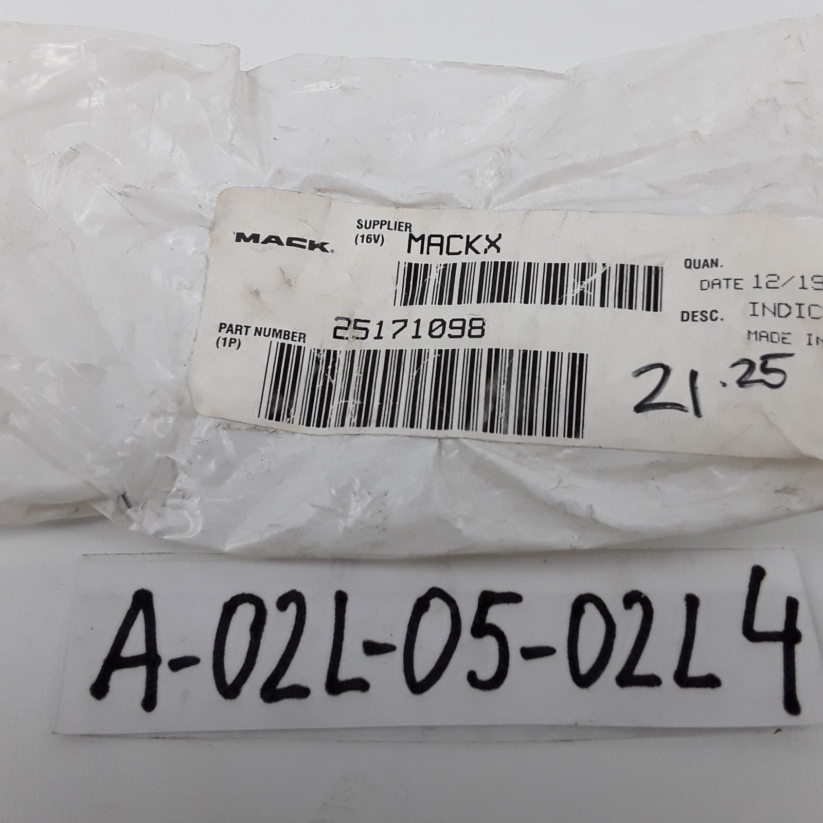Air Filter Restriction Indicator For Mack, Volvo Trucks 25171098