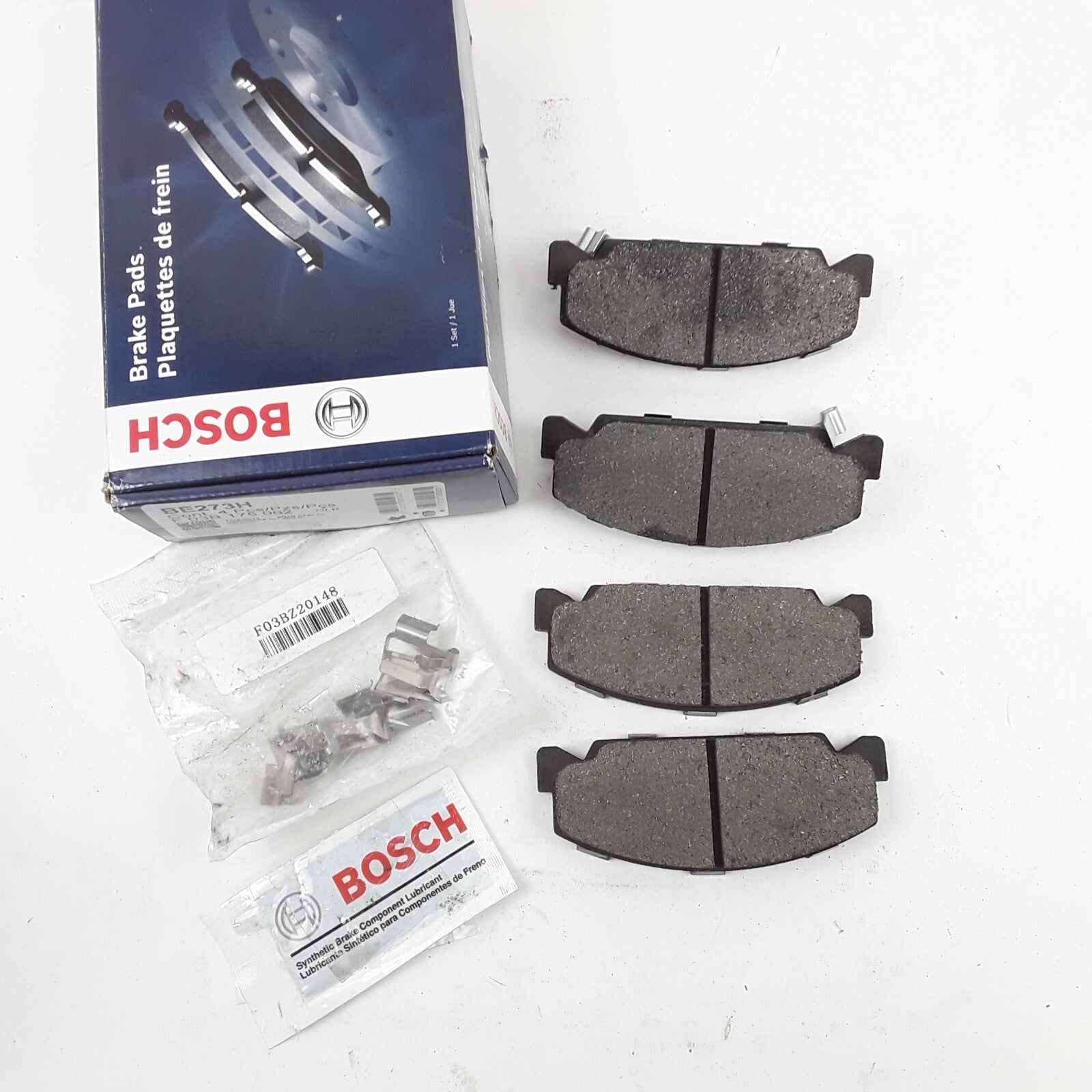 Front Disc Brake Pad Set Fits Honda Civic Accord CRX Civic del Sol (1984-2000)