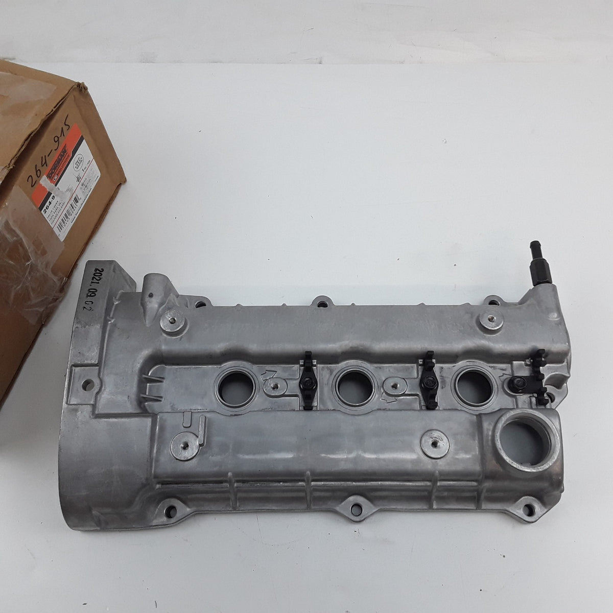 Left Engine Valve Cover Fits Kia Sportage Optima Hyundai Tucson Sonata 2004-2010