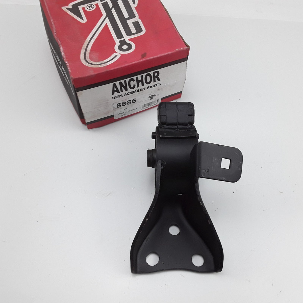 Anchor 8886 Rear Engine Mount Assembly Fits Mazda Protege (1999 2000 2001)