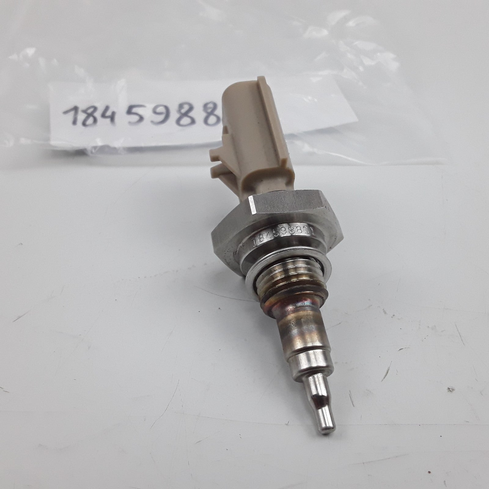 (EGT) Sensor Assembly Fits Ford F-250 F-350 F-450 F-550 Super Duty (2008-2010)