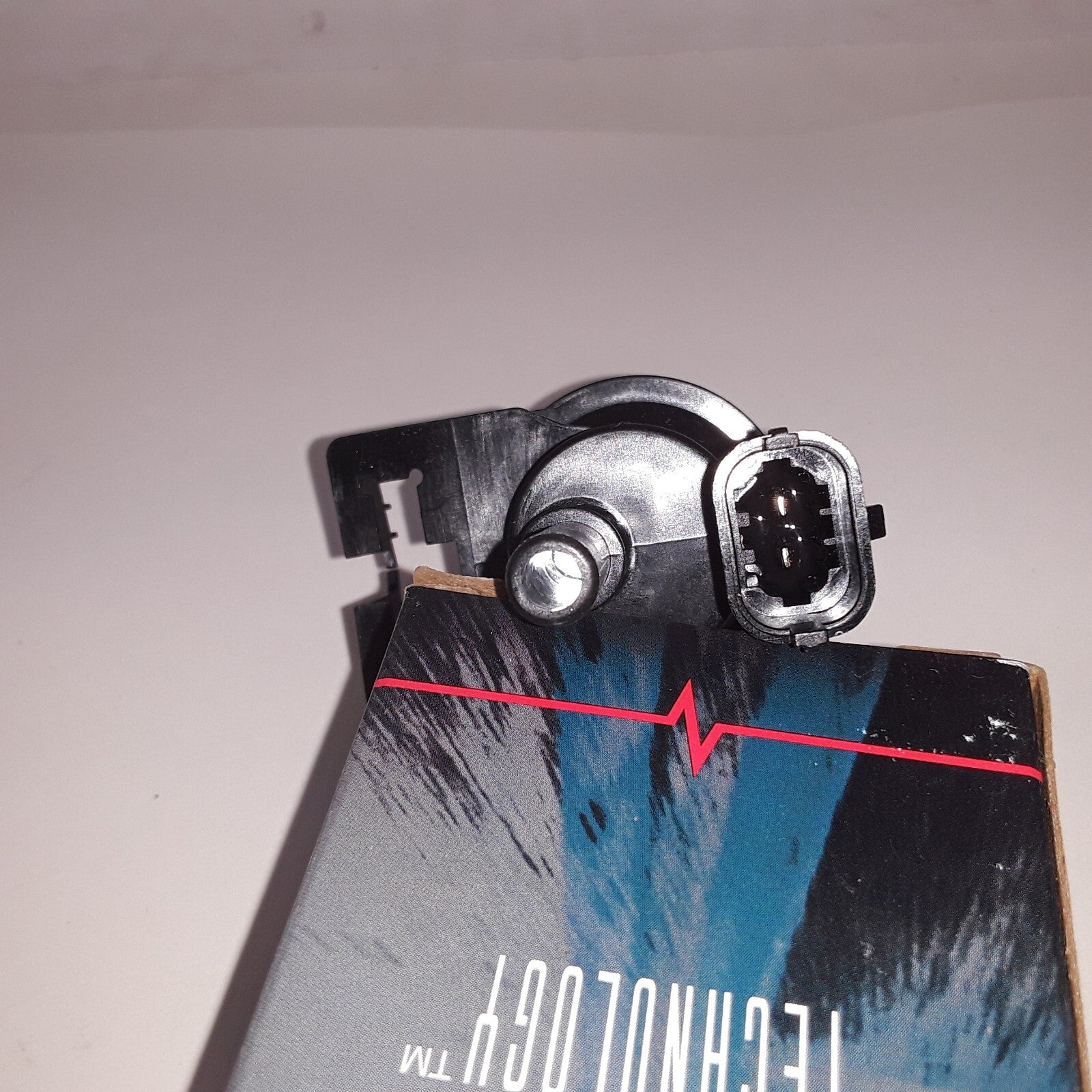 Vapor Canister Purge Valve Fits Volkswagen Passat 1999-13 Hyundai Santa Fe 01-05