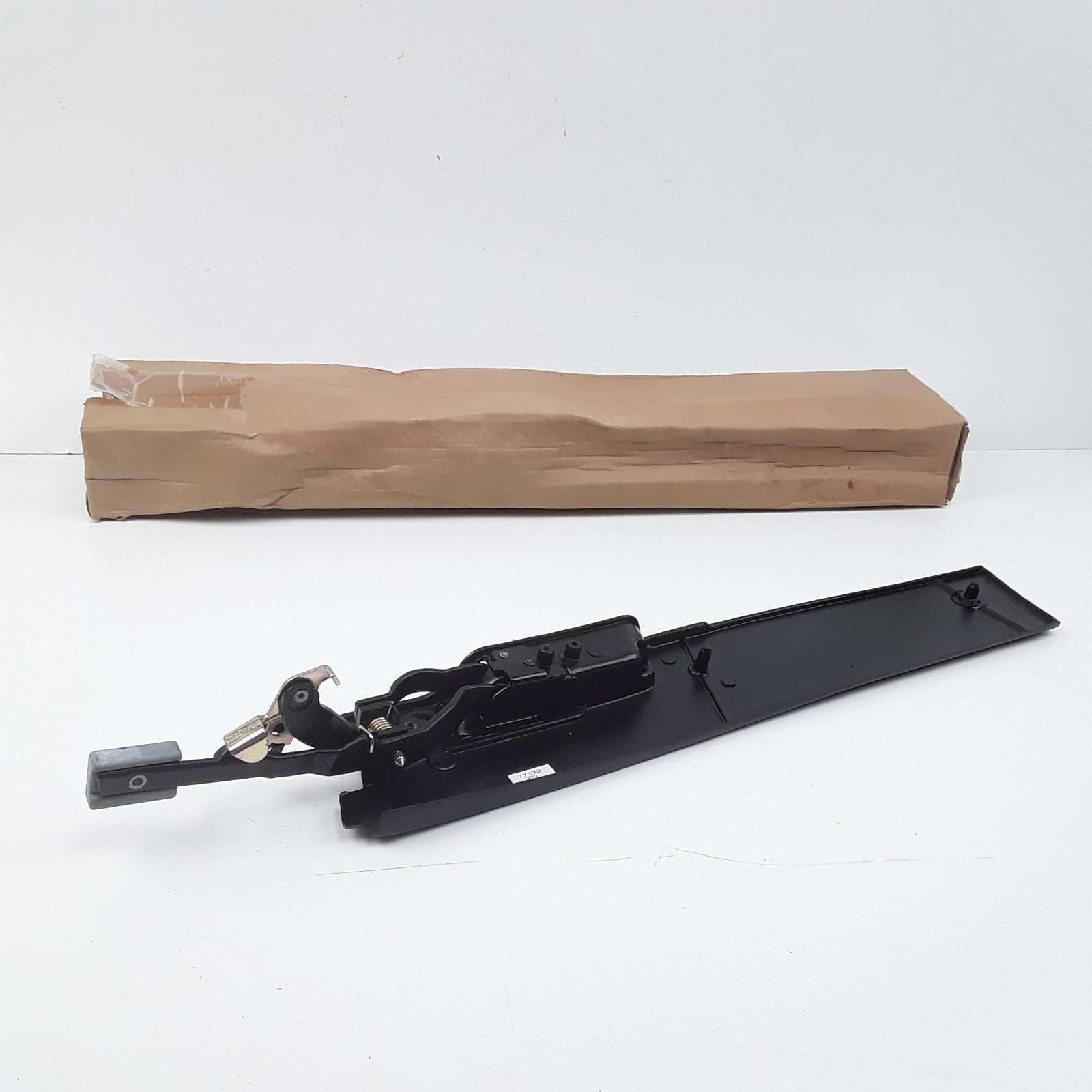 Front Left Exterior Door Handle Fits Pontiac Grand Prix 1988 1989 1990 1991-1996