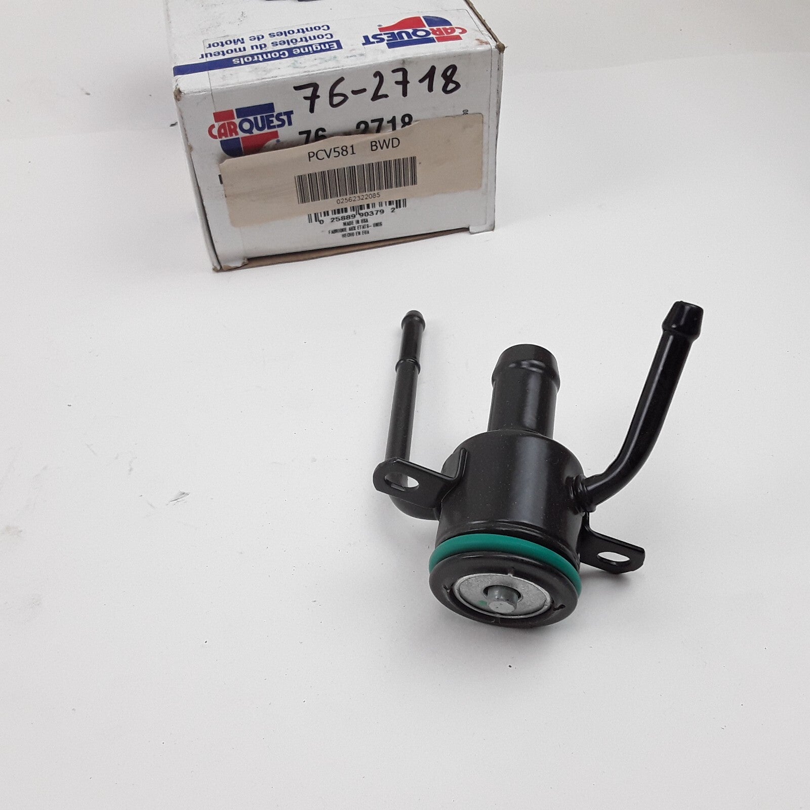 PCV Valve Fits Ford E-150 2003 E-150 Econoline 2002 F-150 E-150 Club Wagon 2003