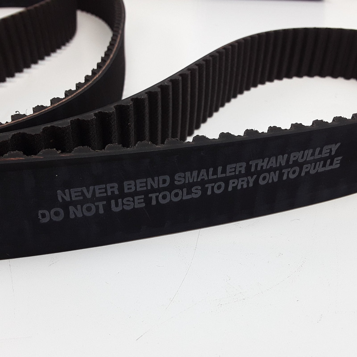 Automotive Timing Belt Fits Audi A4 A6 Quattro A6 A4 (2002 2002 2003 2004-2006)