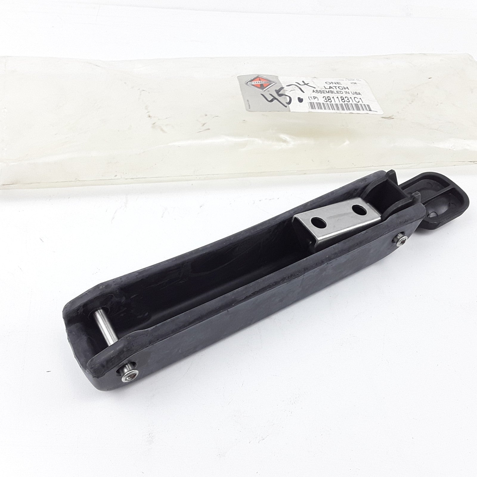OEM International 3811831C1 Engine Access Door Latch Assembly For Navistar Truck