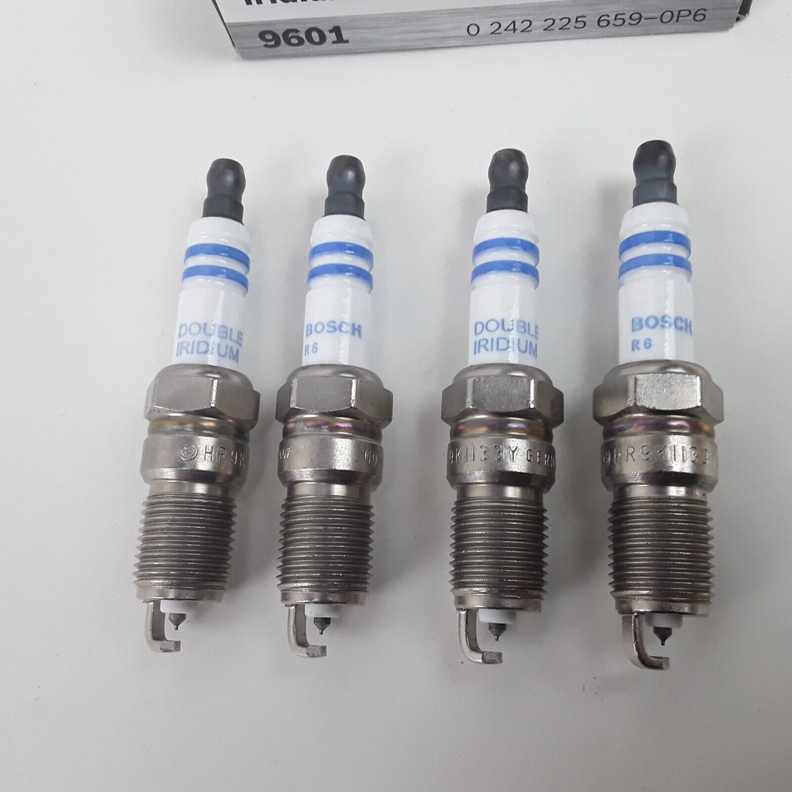 4 PCS BOSCH 9601 Spark Plugs OE Double Iridium For Buick Chevy Ford GMC Pontiac