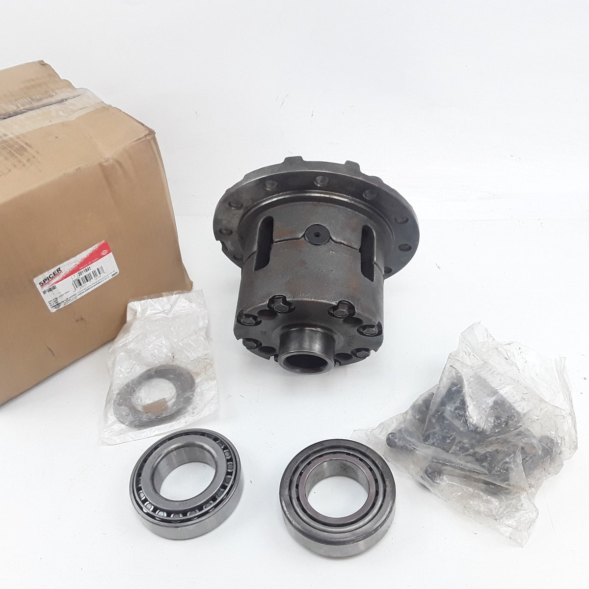 Differential Case Kit Fits Dodge Ram 2500 (1994 1995 1996 1997 1998 1999-2002)