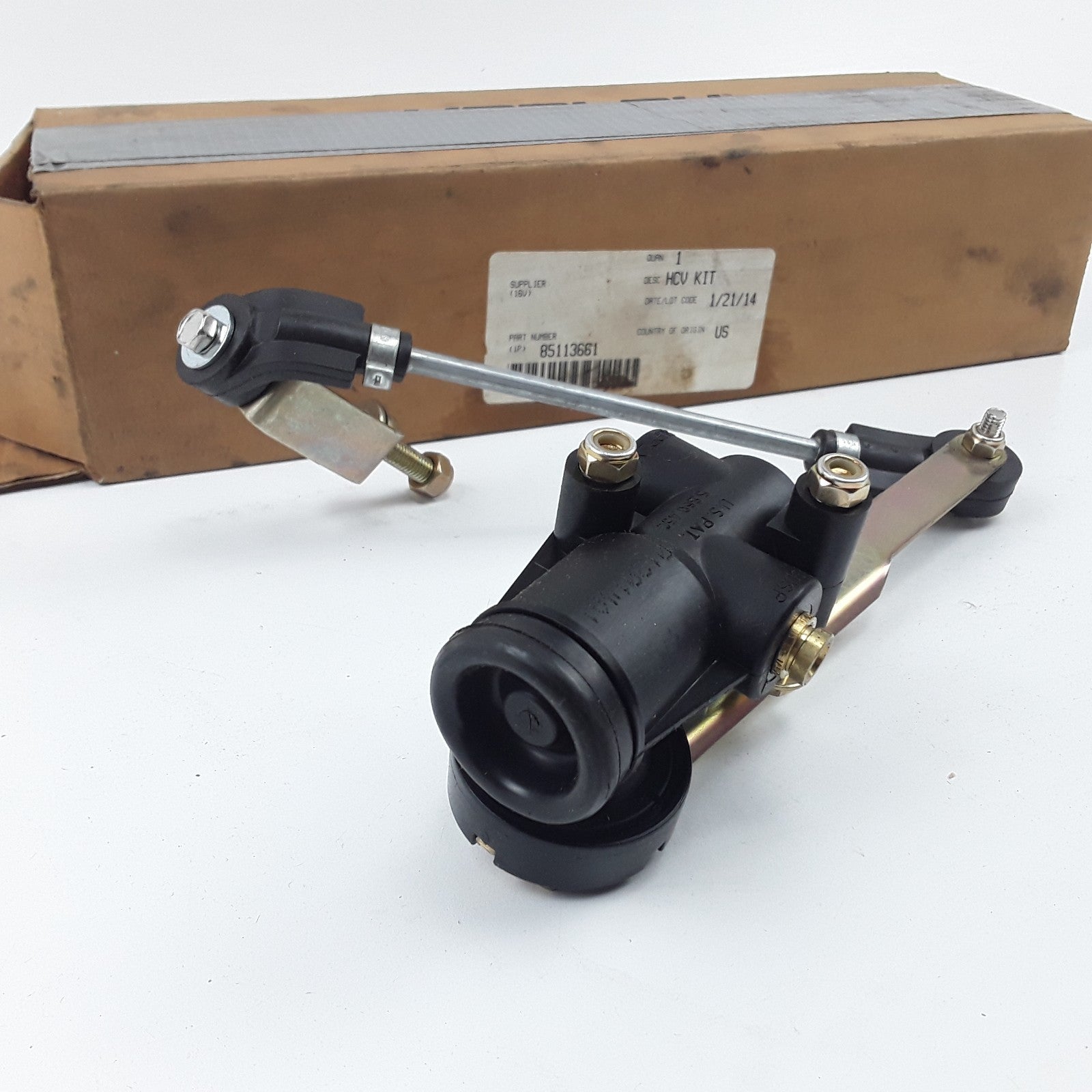 Front Right Passenger Side Suspension Leveling Valve For Volvo VNL & VNM Models