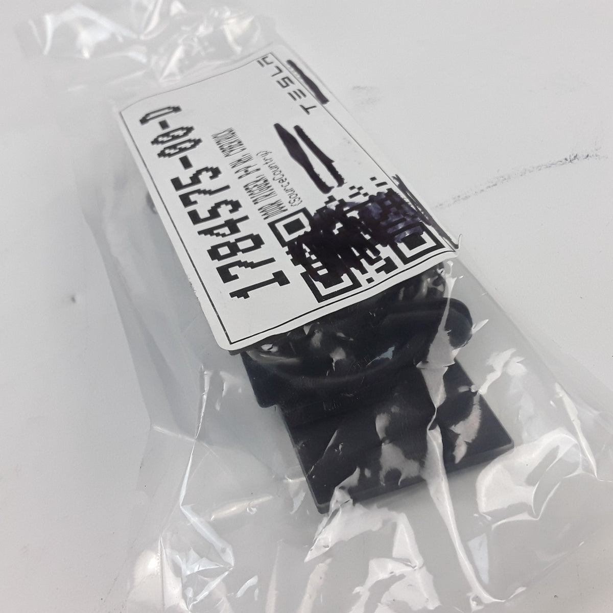 NEW OEM Tesla Cybertruck B-Pillar Door Trigger RH 1784575-00-D