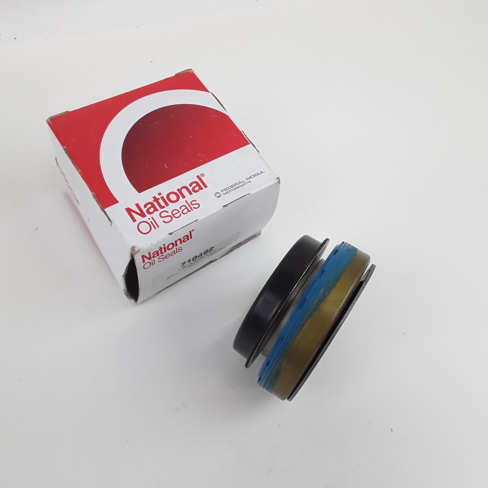 Drive Axle Shaft Seal Fits Chevrolet Silverado 1500 2002-2005 Ford F-250 HD 1997