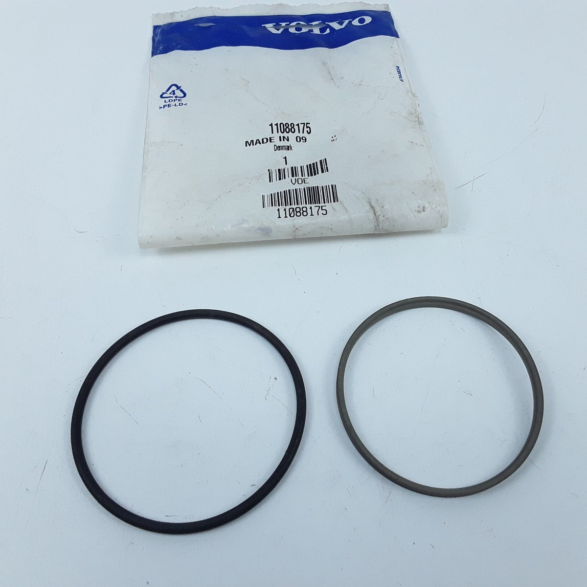 Hydraulic Lifting Cylinder Piston Rod Buffer Seal or Retentor Volvo Wheel Loader