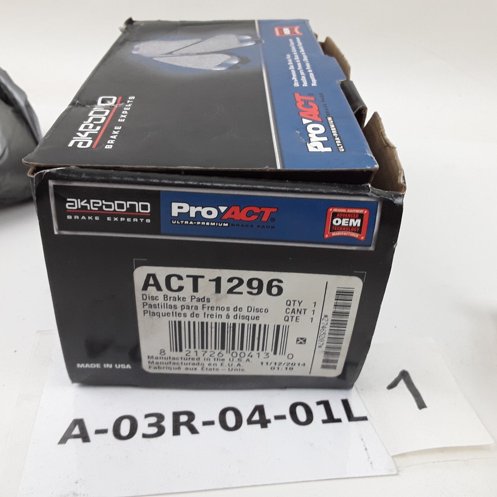Akebono ACT1296 Rear Ceramic Disc Brake Pad Set Fits Kia Rondo 2007 2008-2012