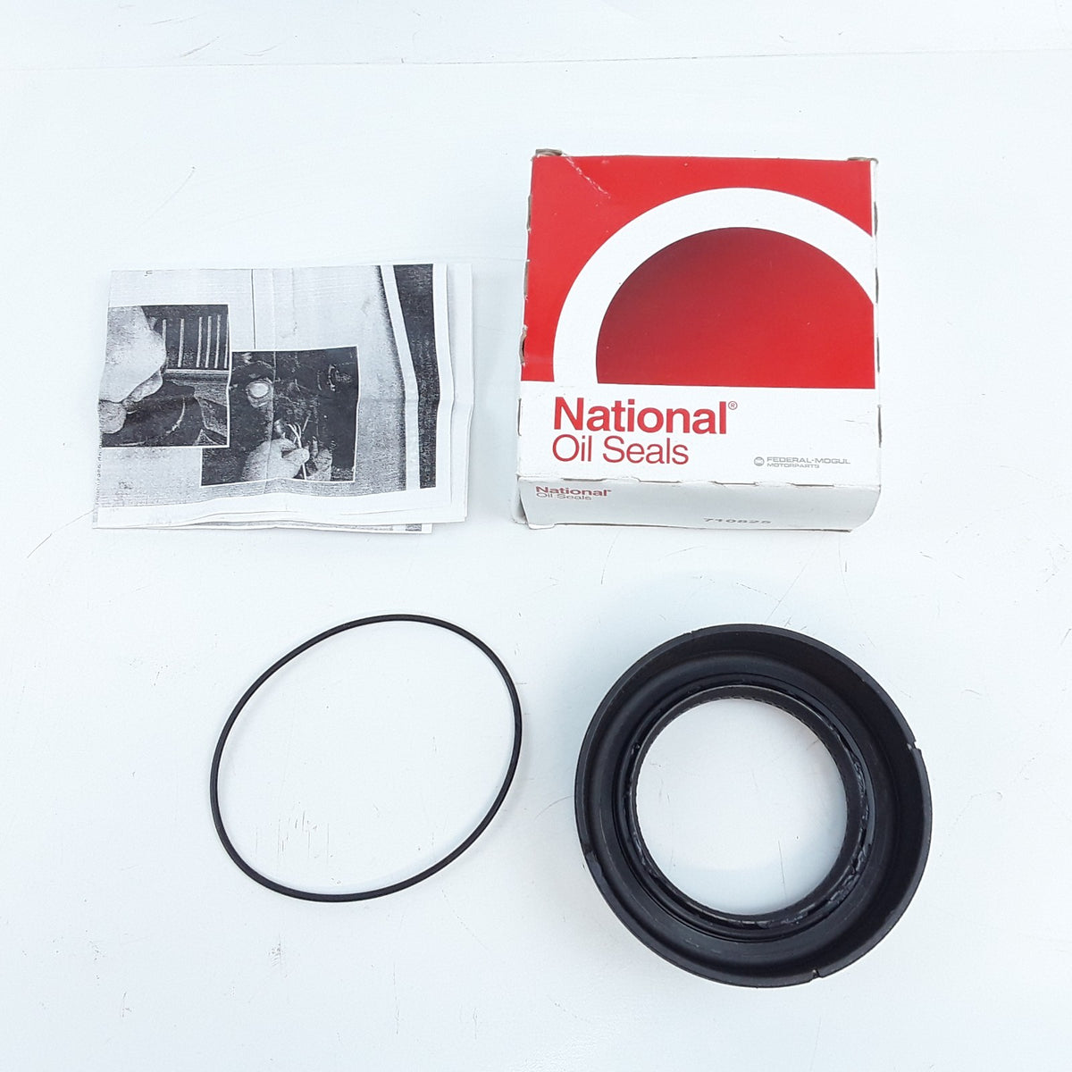 Drive Shaft Seal For Ford F-250 F-350 F-450 F-550 Super Duty Excursion 1999-2004