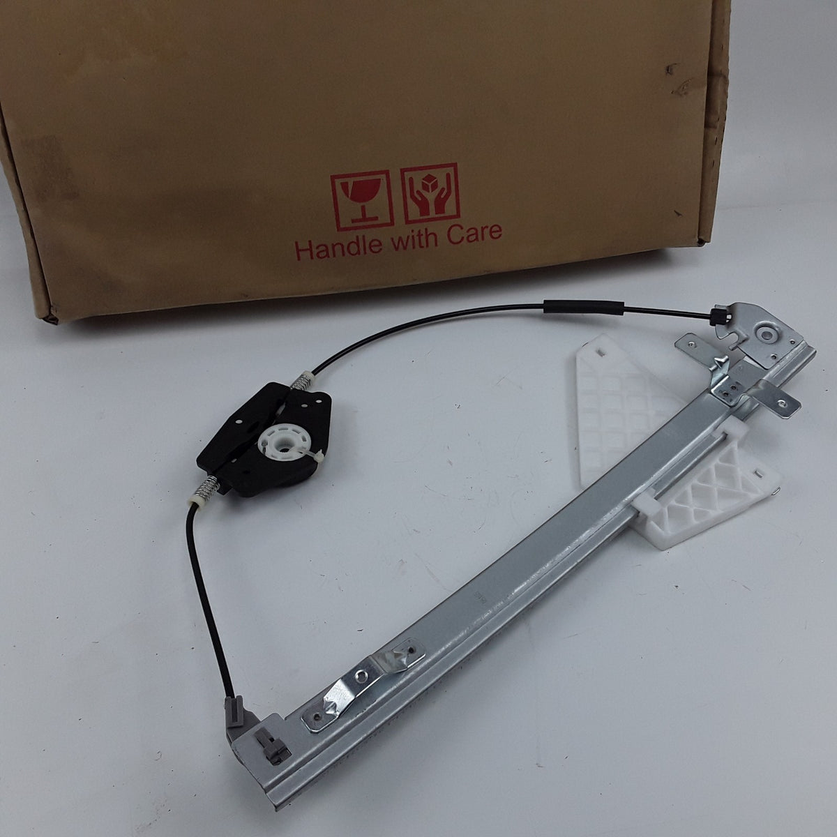 Rear Right Power Window Regulator Fits Jeep Grand Cherokee (2001 2002 2003 2004)