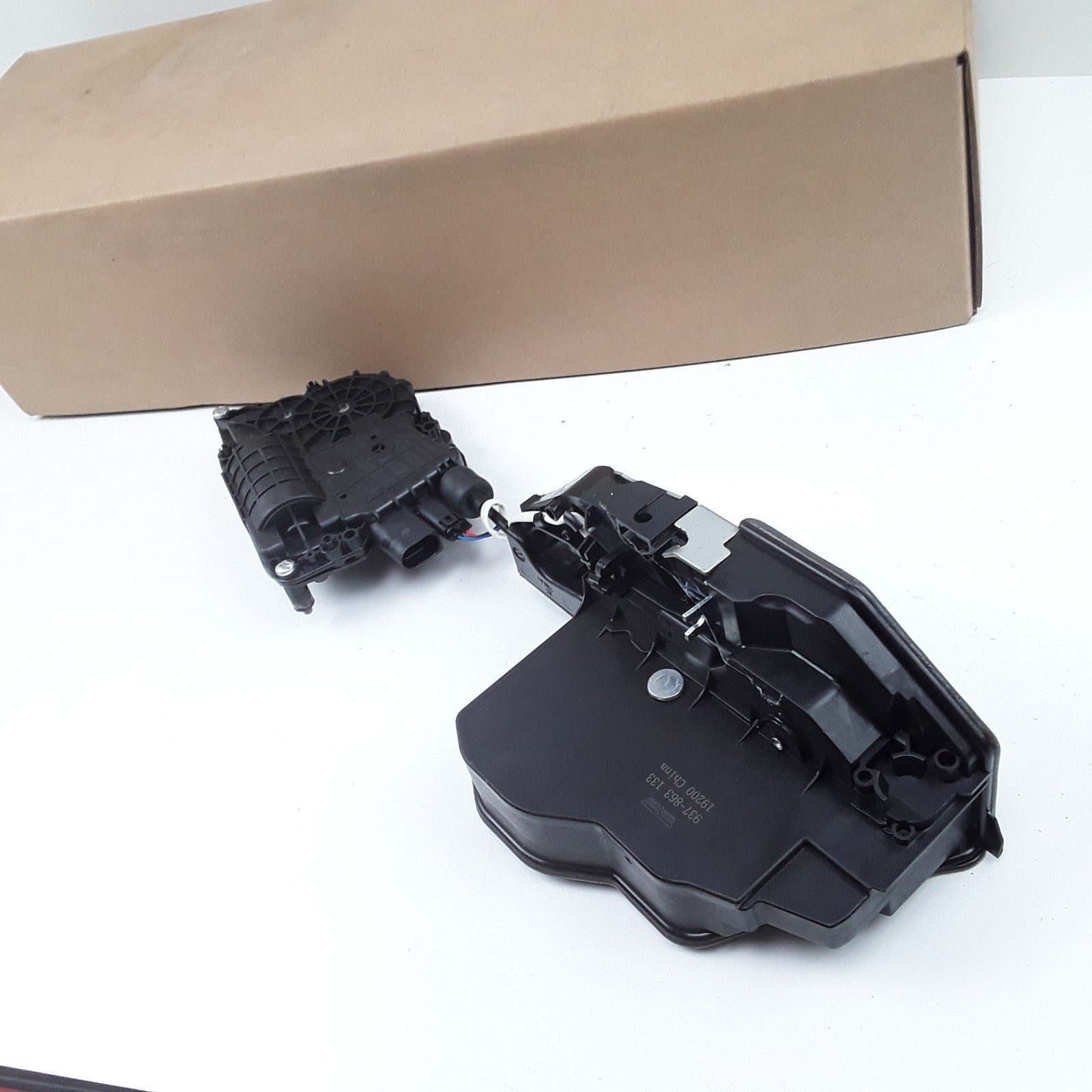Dorman 937-863 Rear Right Door Lock Actuator Motor Fits BMW X6 X5 (2007-2013)