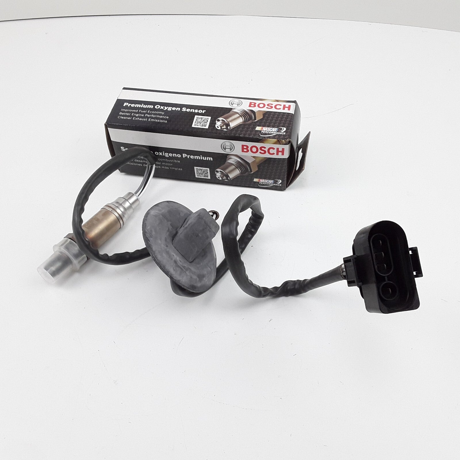 OEM Oxygen Sensor-Actual Bosch 13823 Fits Audi A8, A8 Quattro 1997 1998 1999