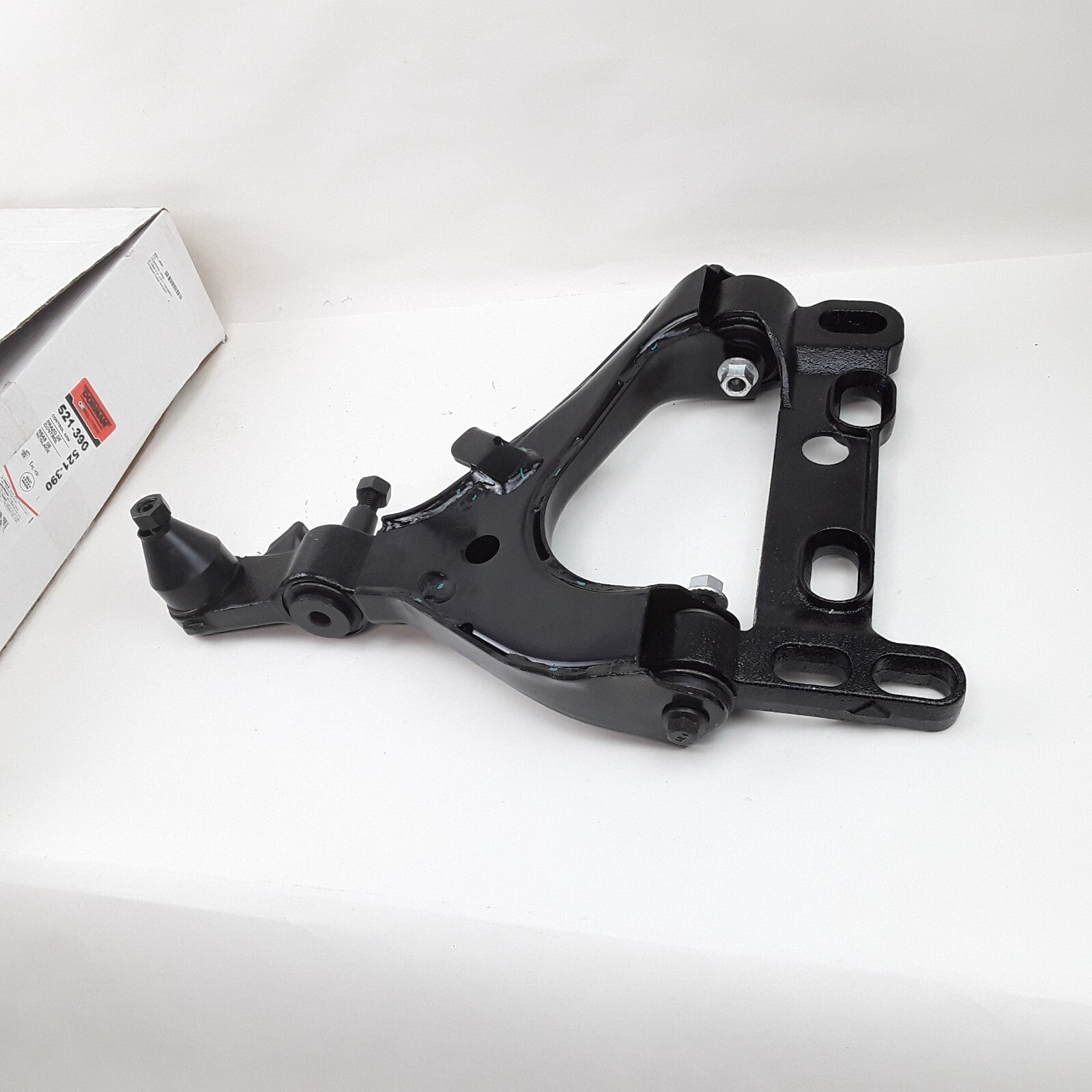Front Right Lower Suspension Control Arm Fits Oldsmobile GMC Chevrolet 2002-2003